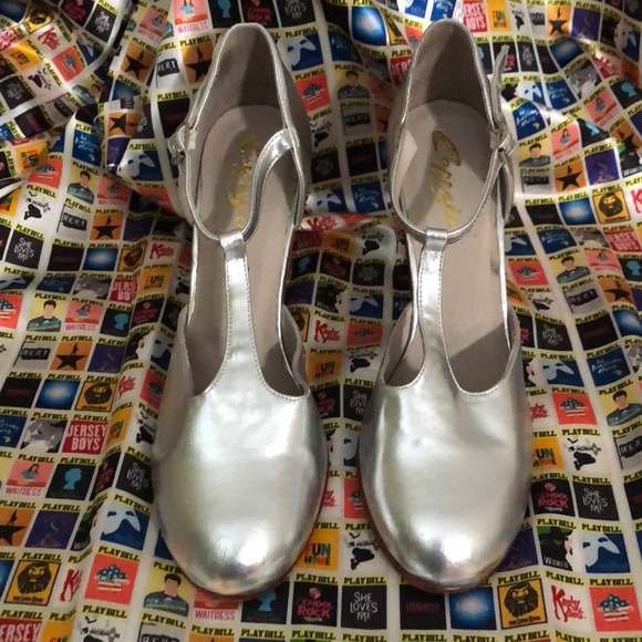 capezio t strap character shoes